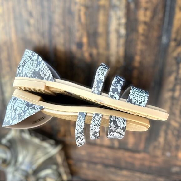 CROCS Tulum Open Toe Flat Gray Snake 3-Strap Flat Sandals Size 6 - Picture 6 of 12